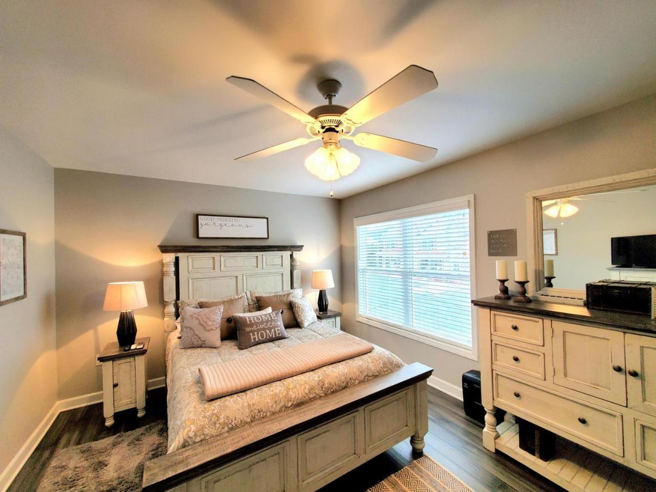 #1 Ranked Condo, W Pool, Gym, Gamer Room! ピジョンフォージ エクステリア 写真